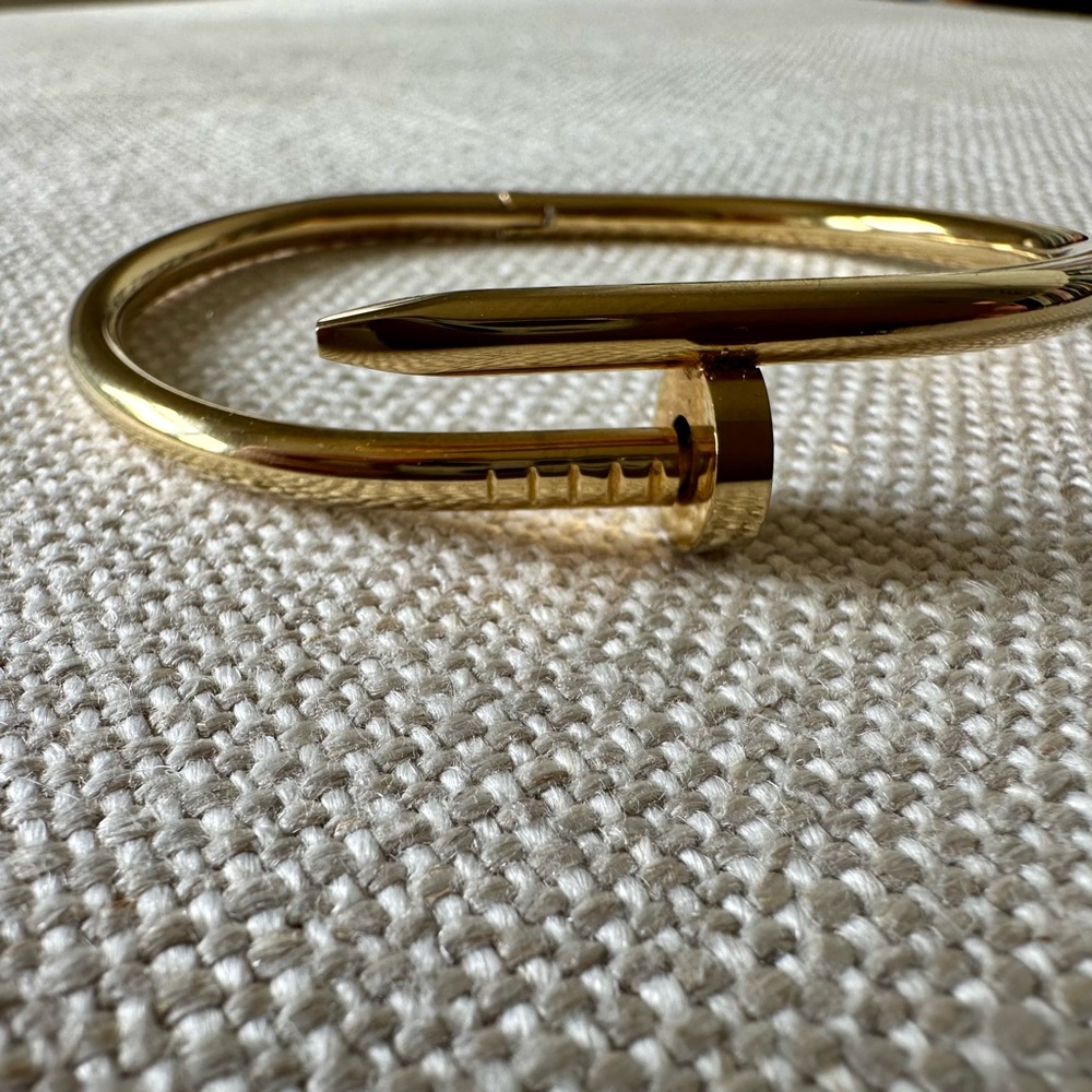 LUXURY Nail Bracelet Gold Color Size Medium - Picture 7 of 11
